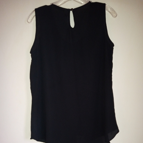 Sioni sleeveless pintuck blouse women's size medium - Picture 7 of 7